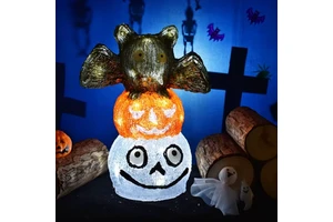 The Best-selling Plastic Pumpkin Props for Halloween Party Prank Props and Holiday Squirrel Decorations