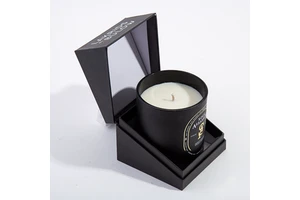 AIKUN Custom Logo Private Label Plant Essential Oil Large Natural Soy Wax Scented Candles With Matte Black Glass Jars With Box
