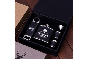Unique Groomsmen Gift Set Waterproof PU Leather Engraved Logo Bottle Opener Hip Flask Customized Luxury Cadeau Gift Set for Men