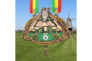 Dutch Karnevals Carnival Beer Medal 3D Antique Gold Soft Enamel Hollow Out Die Cast Zinc Alloy Dangle Parade Jubilee Award Medal