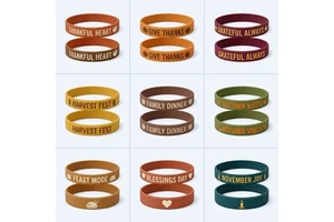 Embossed Ink Filled Thanksgiving Giveaway Silicone Wristband Custom Logo Pantone Color Wholesale for November Dinner Gift