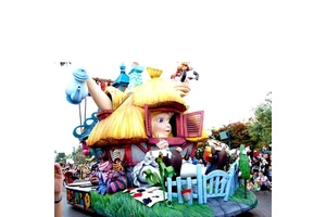 Colorful Float Parade of Alice Car for Carnival or Festival
