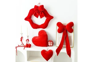 Valentine's Day Decorative Gifts, Red Heart-shaped Pendants, Couple Party Ornaments, Scene Arrangements