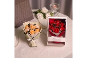 Valentine's Day Gifts Soap Flower Bouquet Birthday Friends Gift Rose Flowers with Box 17cm