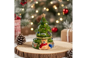 Christmas Scented Candles with Unique Shapes Are Souvenirs for Christmas, and Holidays, As Well As Gifts for Home Decoration