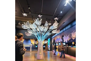 Realistic High Quality Silk Lantern Show Decoration Theme Park