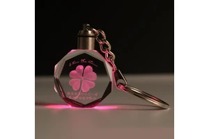 New Fashion Creative Luxury Polished Clear Octagon Small Gifts 3D Laser Engraving Crystal Glass Led Keychain for Mother's Day