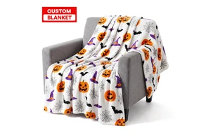 Ujoy Gift Factory Supply Skin Friendly Flannel Four Seasons Halloween Custom Pattern Digital Printing Flannel Fleece Blanket