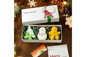 Handmade Christmas Tree and Reindeer-shaped Scented Candles, Creative Gift Box Holiday Decorations