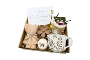 Wholesale Custom Rustic Wedding Favors Return Gifts Box Forest Candle Mug Ladies Pamper Gift Set for Bridesmaids Mum Women