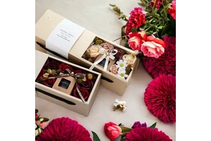 Hot-selling Valentine's Day Gifts - Eco-friendly, Romantic in Sentiment, Handmade, Soybean Oil Wax, Fragrant Candlestick