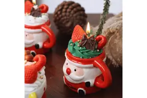 Handmade Christmas Novelty Candle Organic Aroma Soy Xmas Ornament Candle with Santa Boot Ceramic Cup