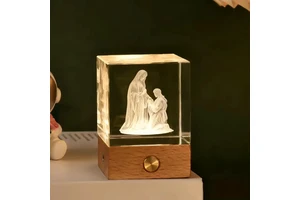HBL High Quality USB Powered Led Light Glass Crystal Cube 3D Laser Engraved Crystal Blank Cube With Wooden Base