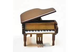 Creative Birthday Gift Piano Shaped Mechanical Clockwork Music Box