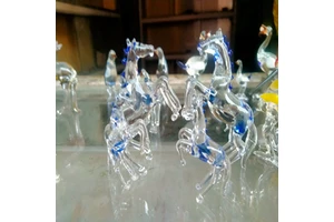 Glass Horse Pair Showpiece with Rearing Feature Gift Set
