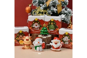 2023 Christmas Decorations Supplies Cute Promotional Gift Mini Small Animal Resin Santa Claus Kids Christmas Gifts