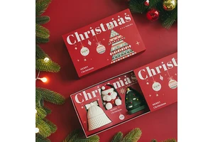 3 Piece Handmade Christmas Candle Gift Set Christmas Tree vessels Santa Claus Bell Shape Scented Candle for Holiday Party Gifts