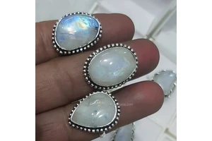 Top Trending Premium Natural White Moonstone Blue Flash Gemstone Shadow Carved German Silver Love Home Decor Ball & Globe Bulk