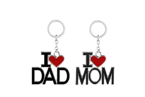 Low MOQ Custom Logo Heart Charm Zinc Alloy Keychains Father's Day Souvenir 'I Love You DAD MOM PAPA MAMA' Inscription Waterproof