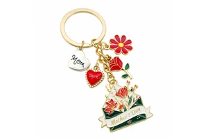 Custom Metal Keychain Personalized Mothers Day Flower Envelope Charm Keyring Gold Plated Souvenir Gift for Mom