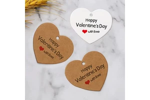 Customized Birthday & Christmas Gift Labels Heart-shaped Designs Paper Silk Screen Printed Gift Cards Made in China Other Style