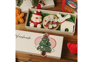Handmade Luxurious Soy Wax Christmas Tree Deer-Shaped Scented Candles Creative Gift Box for Diwali Festive Decorations Fragrance