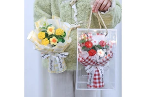 Valentine's Day Mother's Day gift Birthday finished bouquet gift girl Teachers' Day for mom