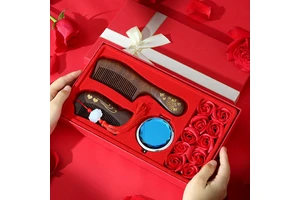 Creative Gift Set for Mother's Day Birthday Wedding Wife-Gift Box with Comb