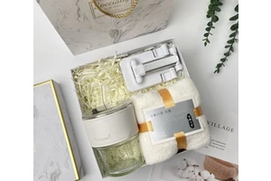 Personalized Mother Day Gift Set With Custom Logo Bath Spa Box Relaxing Present for Mom Grandma Wife Woman Self Care Routine
