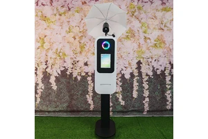 2026 New Photo Booth Machine Built-in Printer Camera Optional RGB Light Metal Ipad Dslr Photo Booth For Wedding Party Events