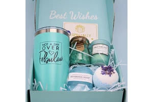 Mother's Day Gift Valentine's Day Gift Best Mom Gift Containing Thermal Mug Spa Set Greeting Card
