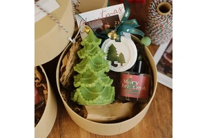 Wholesale High-End Scented Candles Shaped Like Christmas Trees in Decorative Fragrance Souvenir Boxes Set Christmas Gifts
