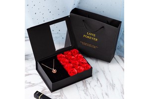 Wholesale Valentines Day Gifts for Women Preserved Rose Flower Gifts Box Wife Mother Present