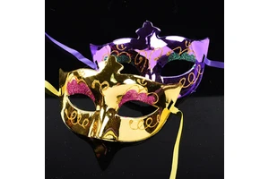 Halloween Beauty 18+ Years Half Face Small Butterfly Plastic Rechargeable Performance Mask Venice Ball Cosplay Party Favor