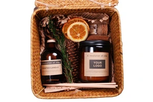 Scented Candle Rattan Gift Box for Birthday Mother's Day Girlfriend Aromatherapy Candles for Home Scented
