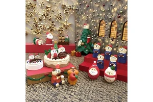 Creative Miniature Animal Figurine Christmas Gift for the Elderly Handmade & Hand-painted Resin Ornament Home Decor