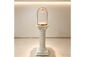 Custom Luxury Roman Pillar Antique Art Gallery Museum Bell Jar Pedestal White Column Vintage Exhibition Glass Dome Display Stand