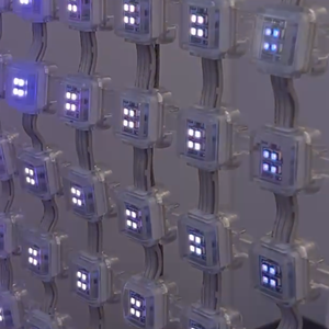 P100 Outdoor Waterproof IP67 Full Color Rgb Led Mesh Screen For Building Facade Stage