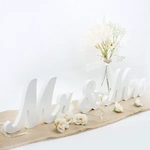 Mr & Mrs Sign for Wedding Wooden Letters Party Decoration Wedding Wood Letter Married Sign Anniversary Party Valentine's Day