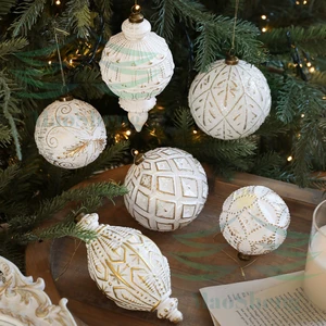 Wholesale White Gold Christmas Tree Ball Ornaments, Vintage Plastic Decorative Balls for Seasonal Party Decor
