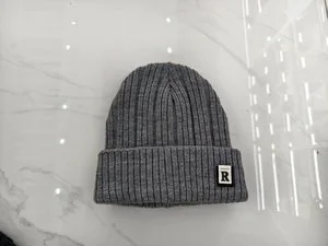 Fall/Winter Bean Knitted Hat Adults Star Label Acrylic Plain Scarf Can Be Customized Wholesale Super Soft Common Casual