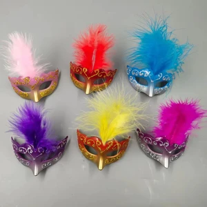 Vintage Mardi Gras Masquerade Party Decorative Mini Masks w Feathers Gold Green Black Red Small Carnival Masks Manufacturer