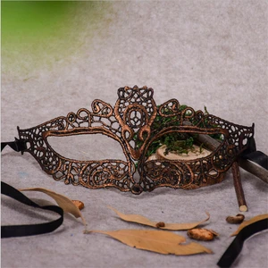 Halloween Hollow Erotic Colored Lace Shaped Mask with Water Bottle in the Middle of Eyebrows Party Prop Bar Princess Face Mask