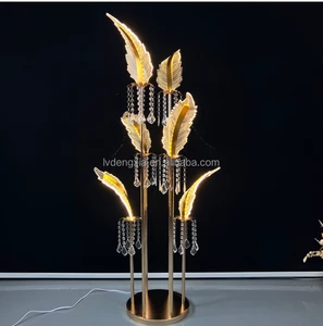Wedding Props Metal Gold Floor Stand Acrylic Feather LED Lighting Aisle Lights Walkway Lamp for Wedding Party Event Decorations