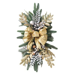 Christmas Garland Decorations Decorative Garland Wreaths with Lights Red Berry Decorations Rattan Artificial Wreath for Stairs