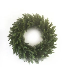 New Arrival Christmas Wreath Artificial Evergreen Christmas Wreath With Berries