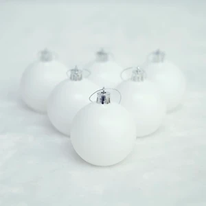 Factory Wholesale Price Christmas Ball Decorations Small White Decorative Balls Eco-Friendly Plastic Christmas Tree Accessories
