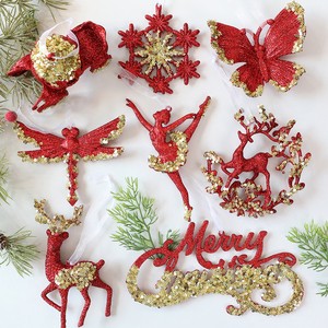 New Arrival America Popular Xmas Red Christmas Ornaments For Trees Snowflake And Reindeer Shaped Christmas Hanging Ornaments