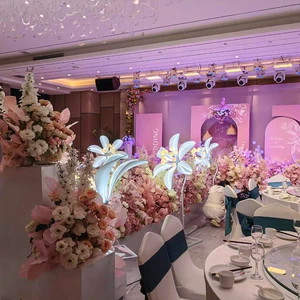Wholesale Modern LED White Lily Flower Shape Light for Wedding Party Decor