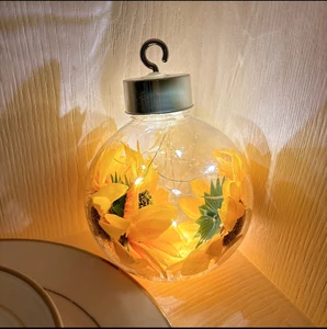 New Arrival Light up Christmas Tree Ball Lights Ornaments With Snow and Variety of Plants Ball